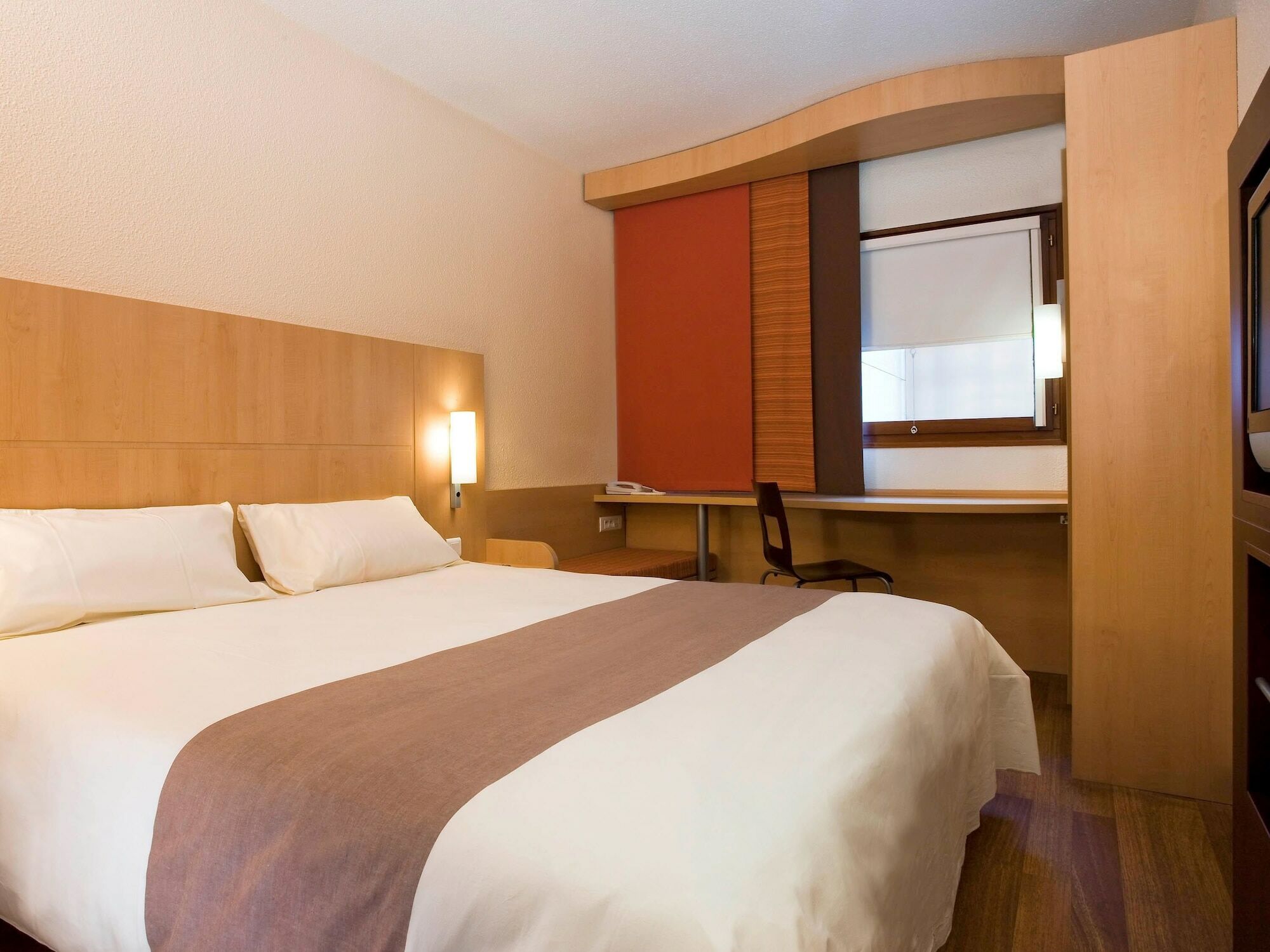 Hotel Ibis Etienne - La Terrasse Saint-Priest-en-Jarez
